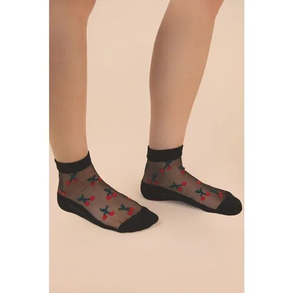 SC10033A-1 B Very J Cherry Embroidered Mesh Ankle Socks Black One Size - Picture 3 of 4
